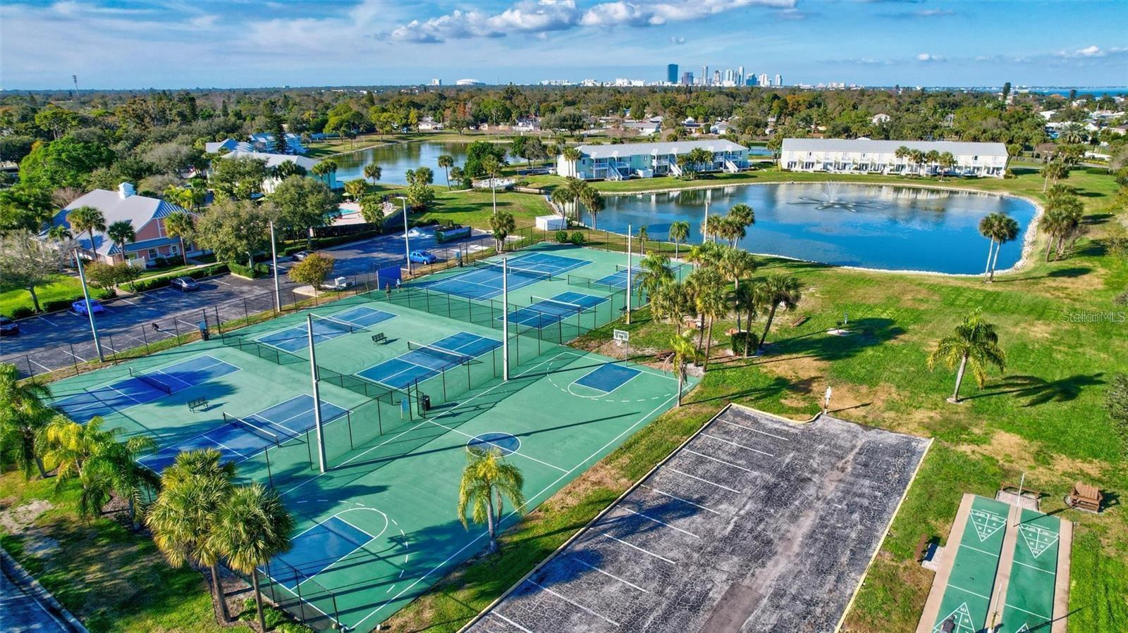 5164 BEACH DR SE #B furnished, ST PETERSBURG, FL, 33705