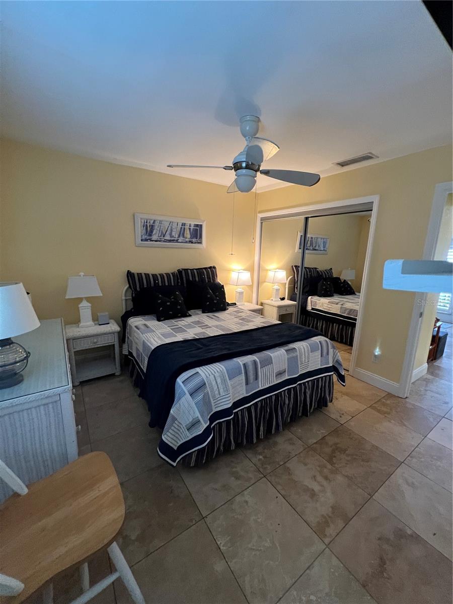 5164 BEACH DR SE #B furnished, ST PETERSBURG, FL, 33705