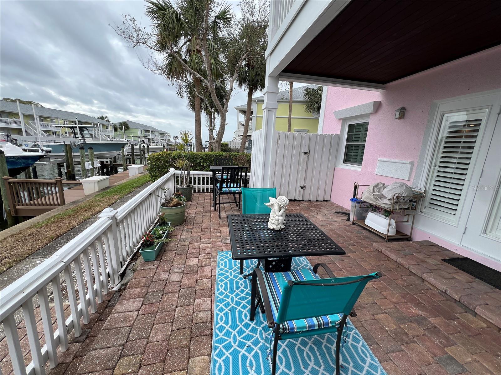 5164 BEACH DR SE #B furnished, ST PETERSBURG, FL, 33705