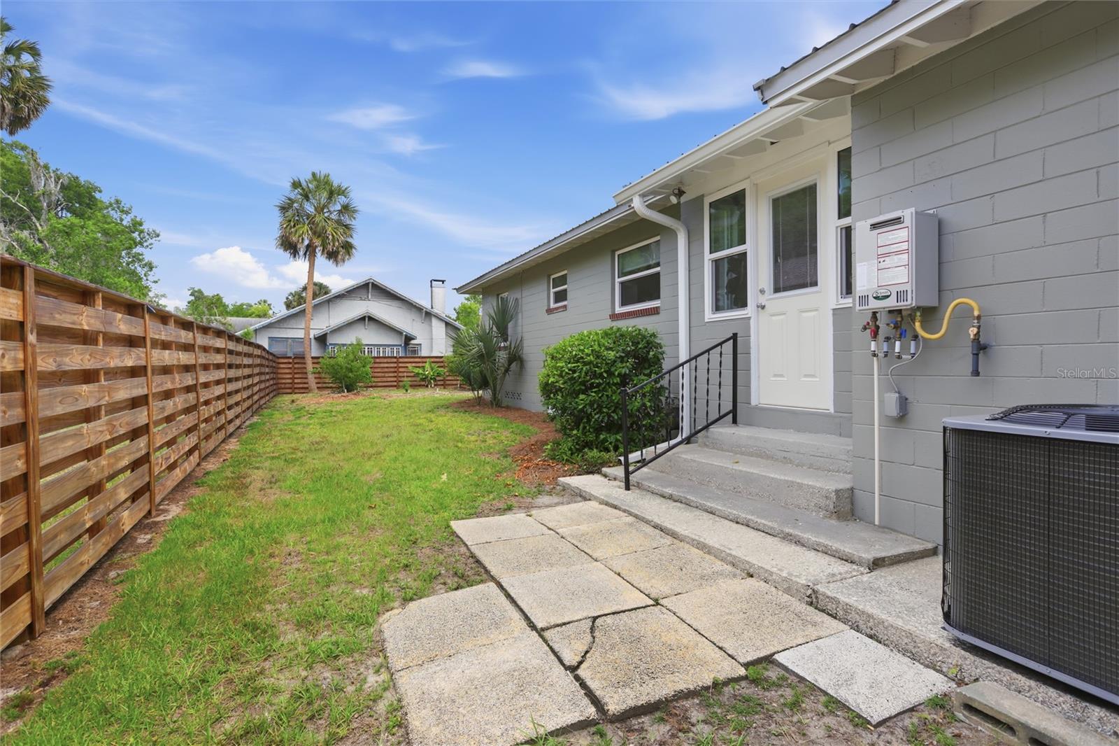 511 E RICH AVE, DELAND, FL, 32724