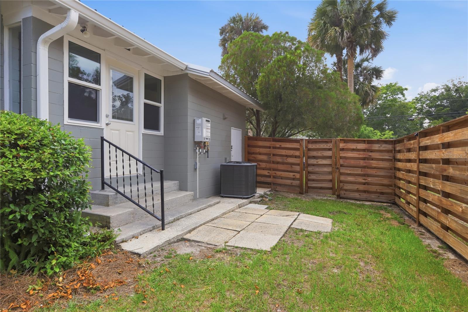 511 E RICH AVE, DELAND, FL, 32724