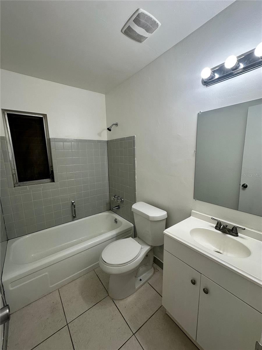 4072 KIRKLAND BLVD, ORLANDO, FL, 32811