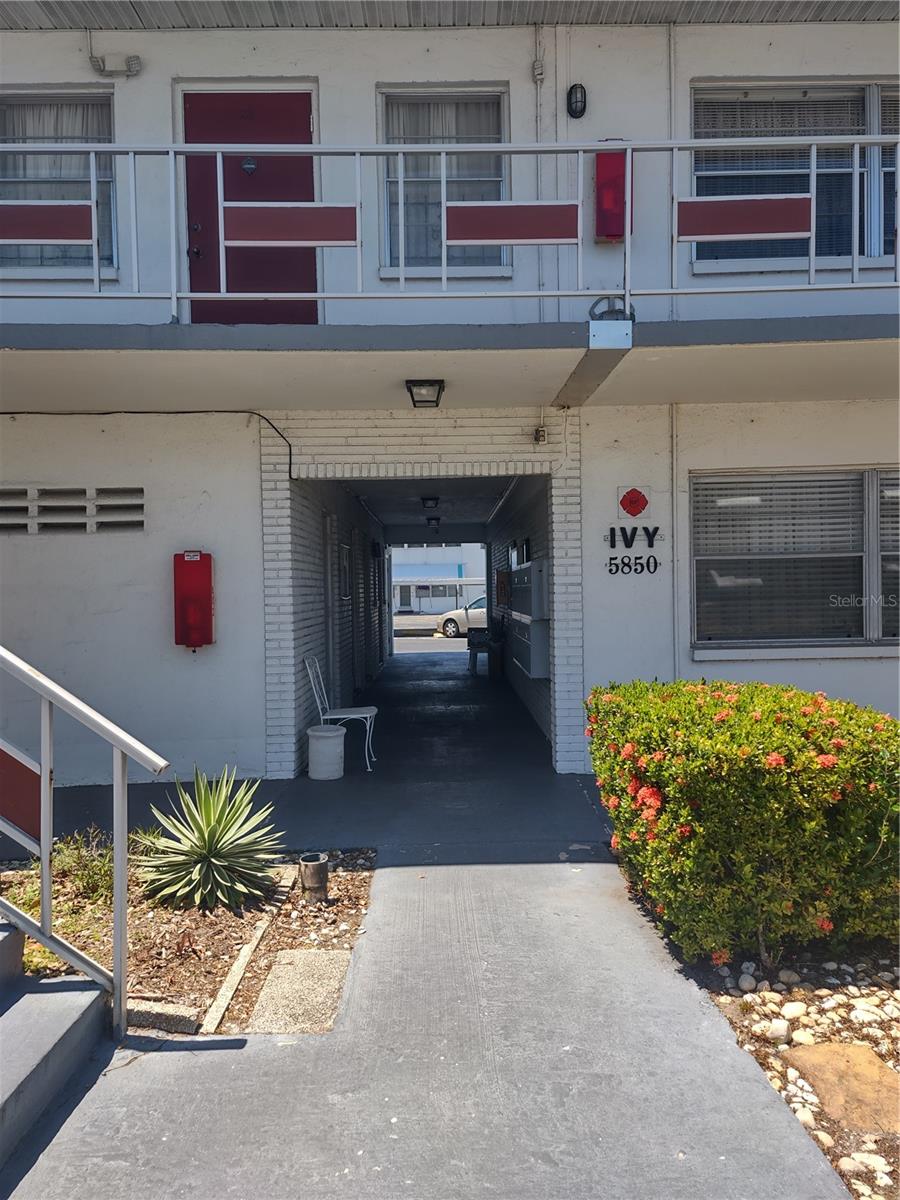 5850 18TH ST N #23, ST PETERSBURG, FL, 33714