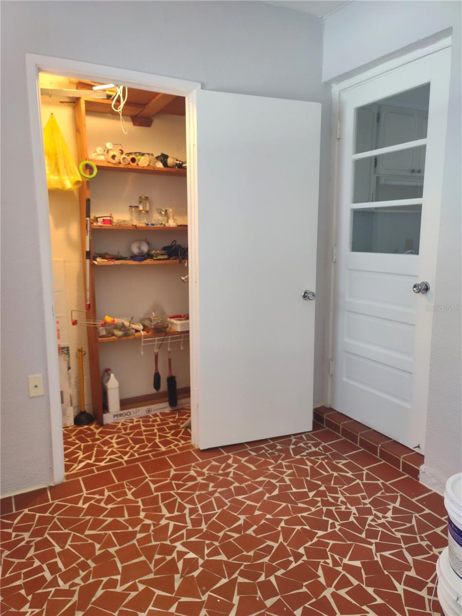 5850 18TH ST N #23, ST PETERSBURG, FL, 33714