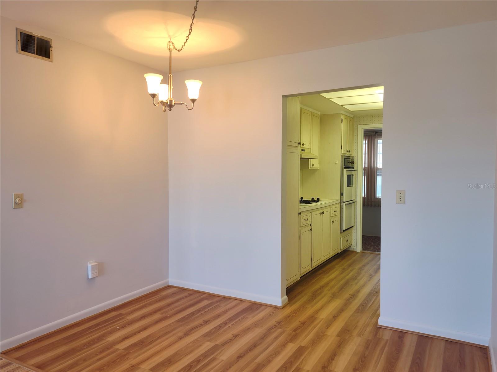 5850 18TH ST N #23, ST PETERSBURG, FL, 33714