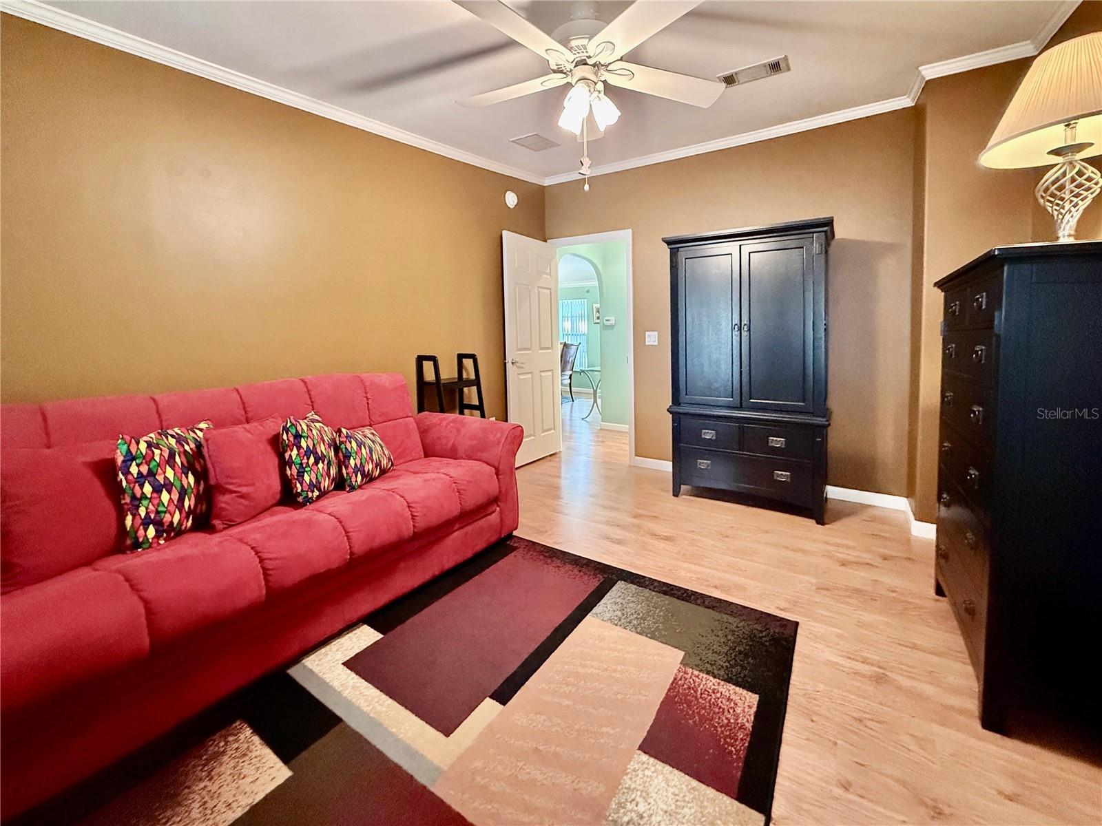 194 S PORT ROYAL LN, APOLLO BEACH, FL, 33572