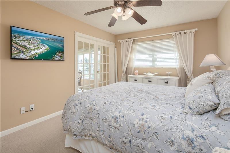 12405 3RD ST E #201, TREASURE ISLAND, FL, 33706