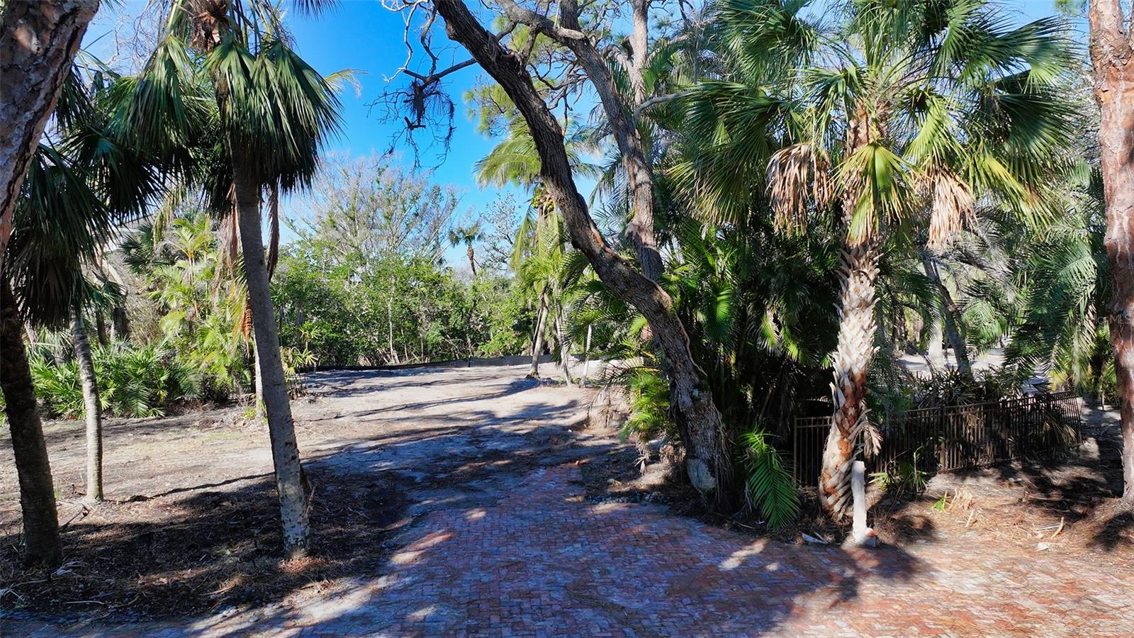 7340 PINE NEEDLE RD, SARASOTA, FL, 34242