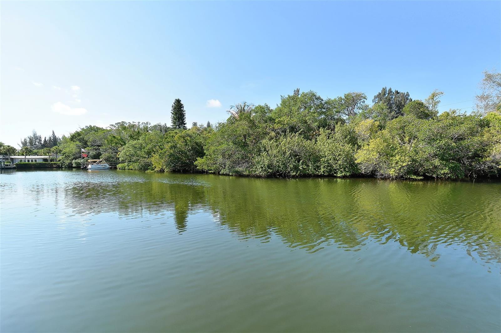 7340 PINE NEEDLE RD, SARASOTA, FL, 34242