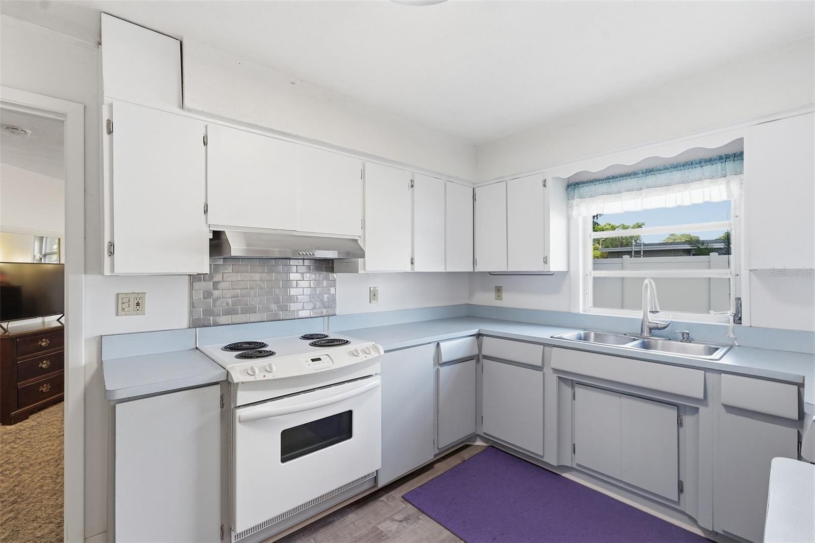 6000 12TH WAY N, ST PETERSBURG, FL, 33703