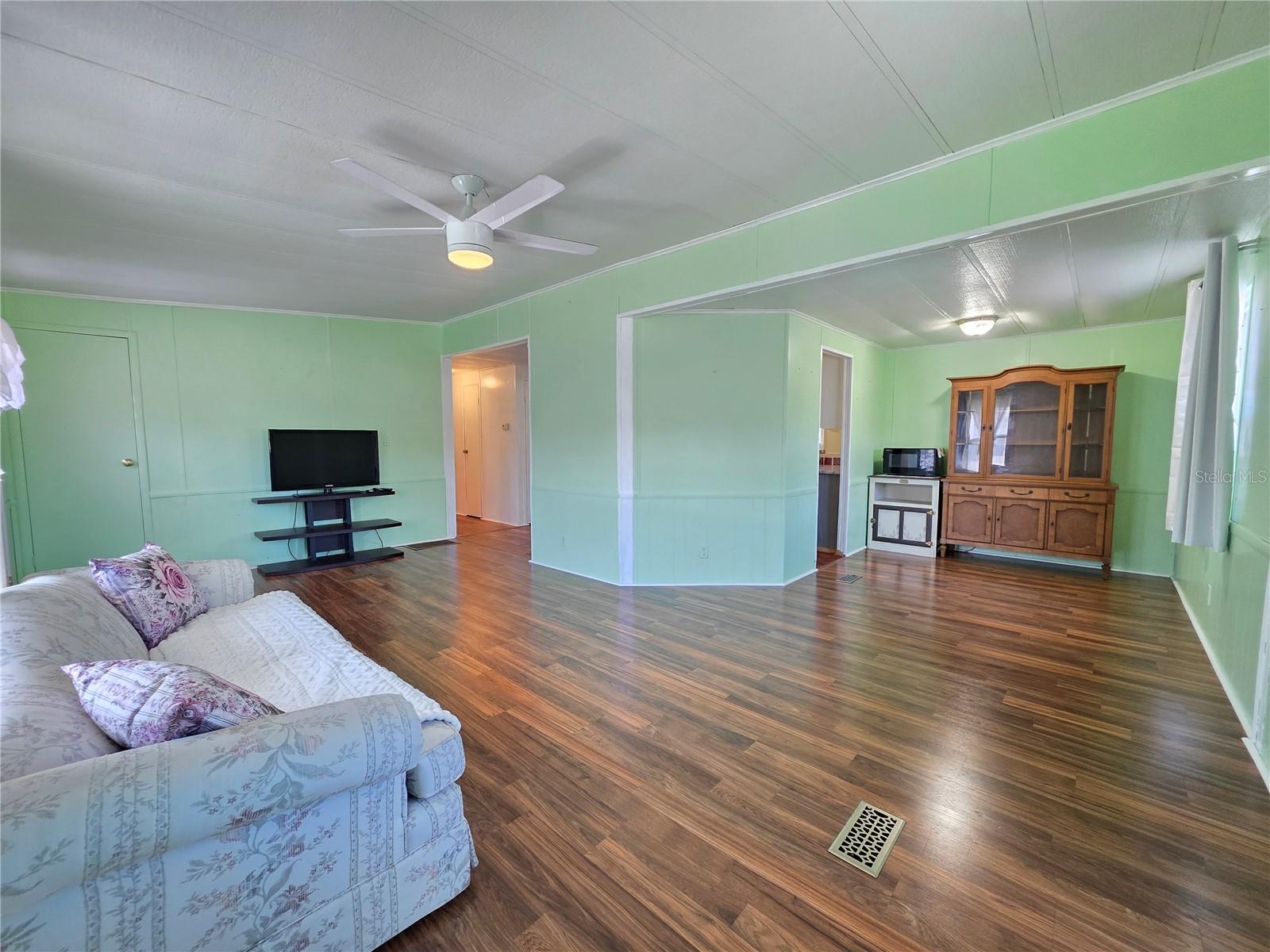 8027 EASTERN CIRCLE DR, BROOKSVILLE, FL, 34613