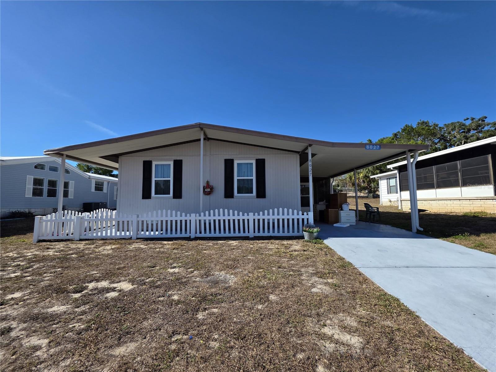 8027 EASTERN CIRCLE DR, BROOKSVILLE, FL, 34613