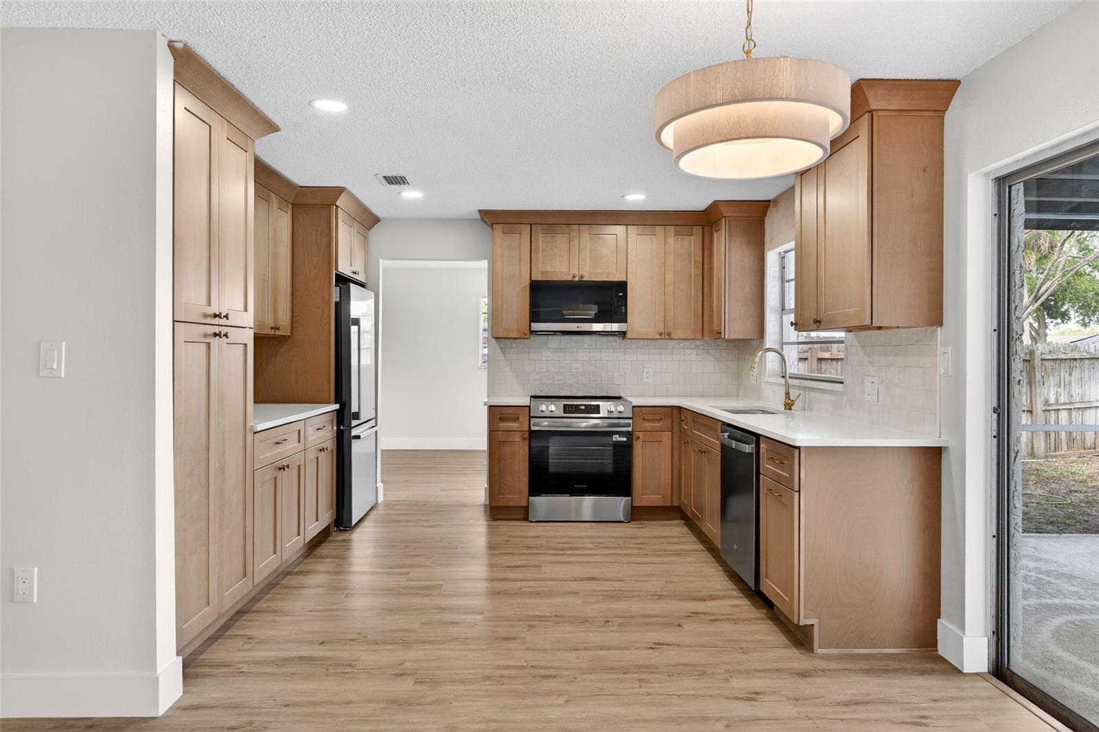180 FLORIDA BLVD, MERRITT ISLAND, FL, 32953