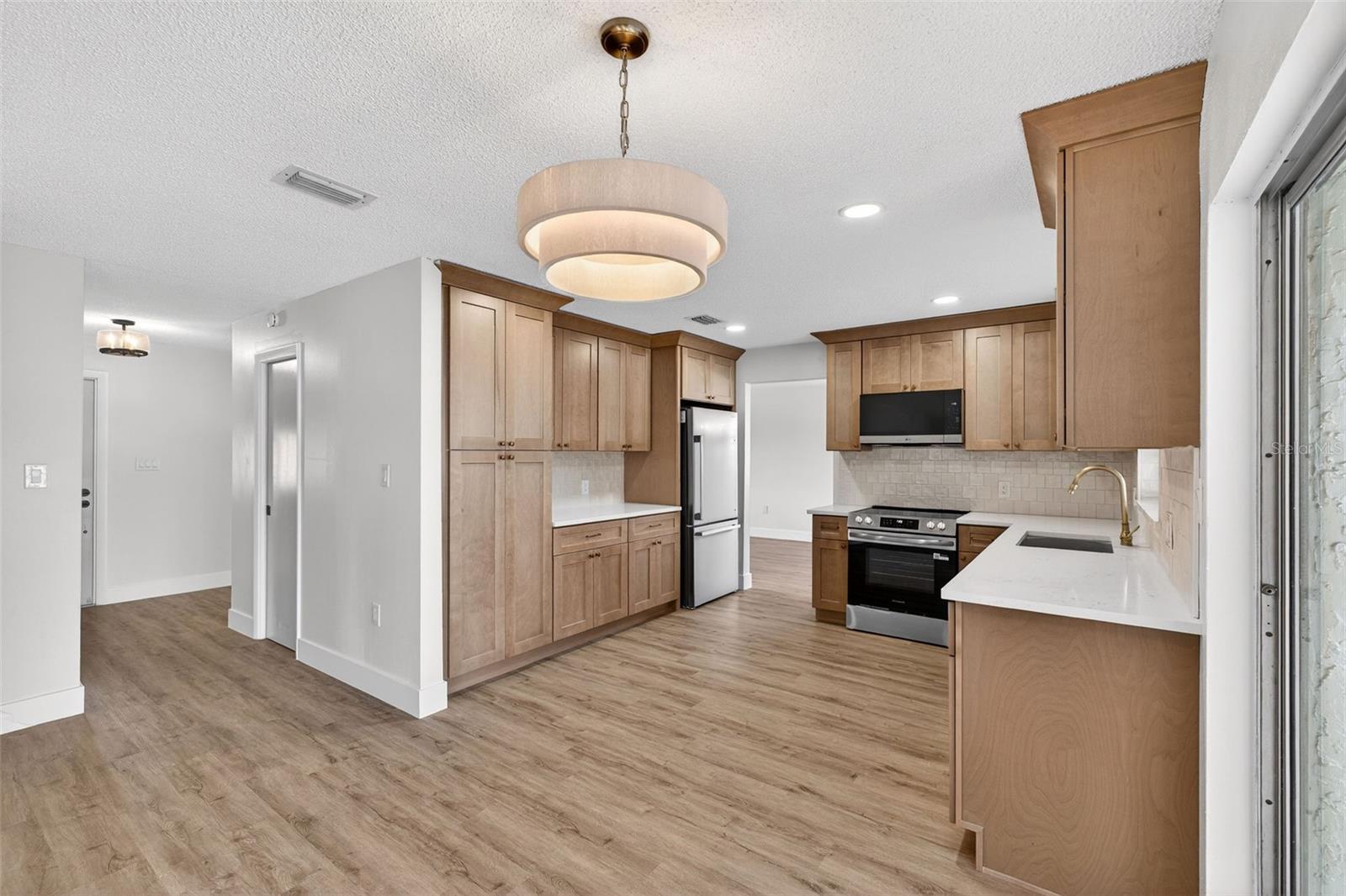 180 FLORIDA BLVD, MERRITT ISLAND, FL, 32953