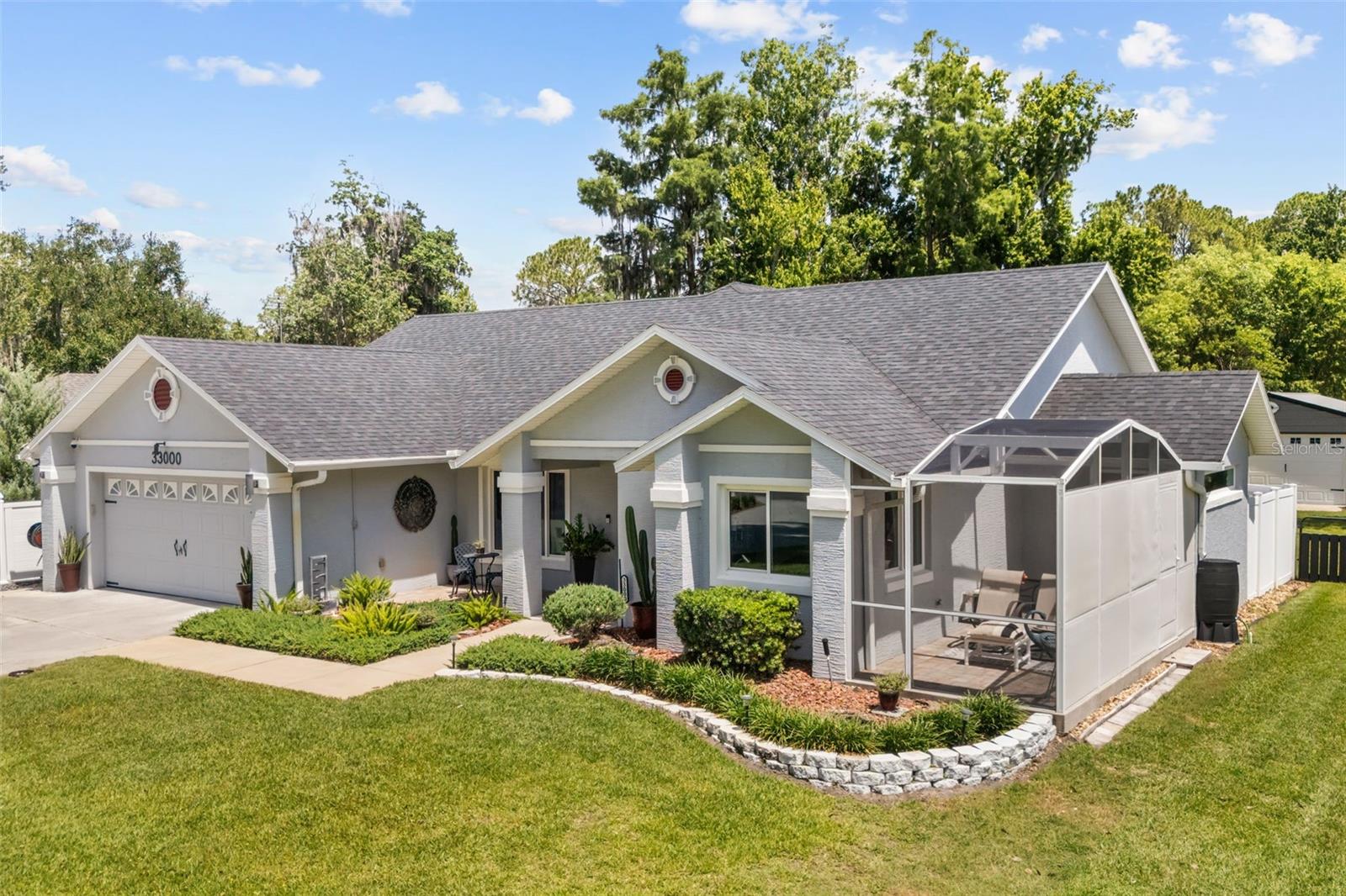33000 LAKESHORE DR, TAVARES, FL, 32778