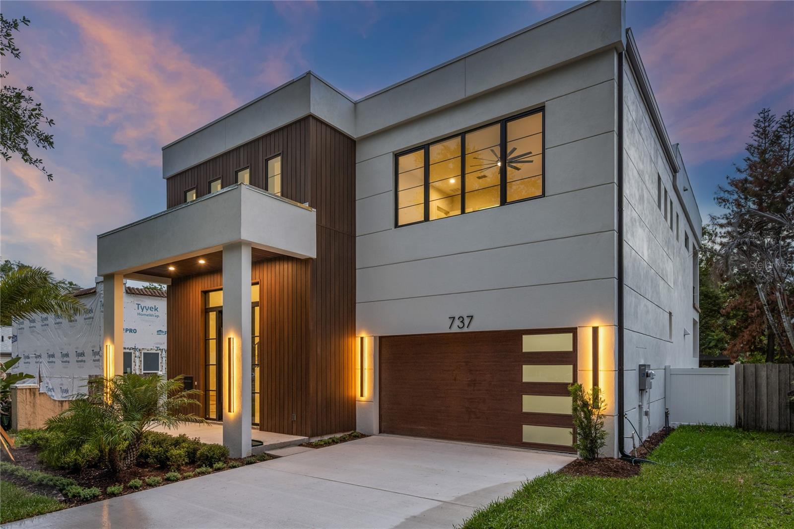 737 N SUMMERLIN AVE, ORLANDO, FL, 32803