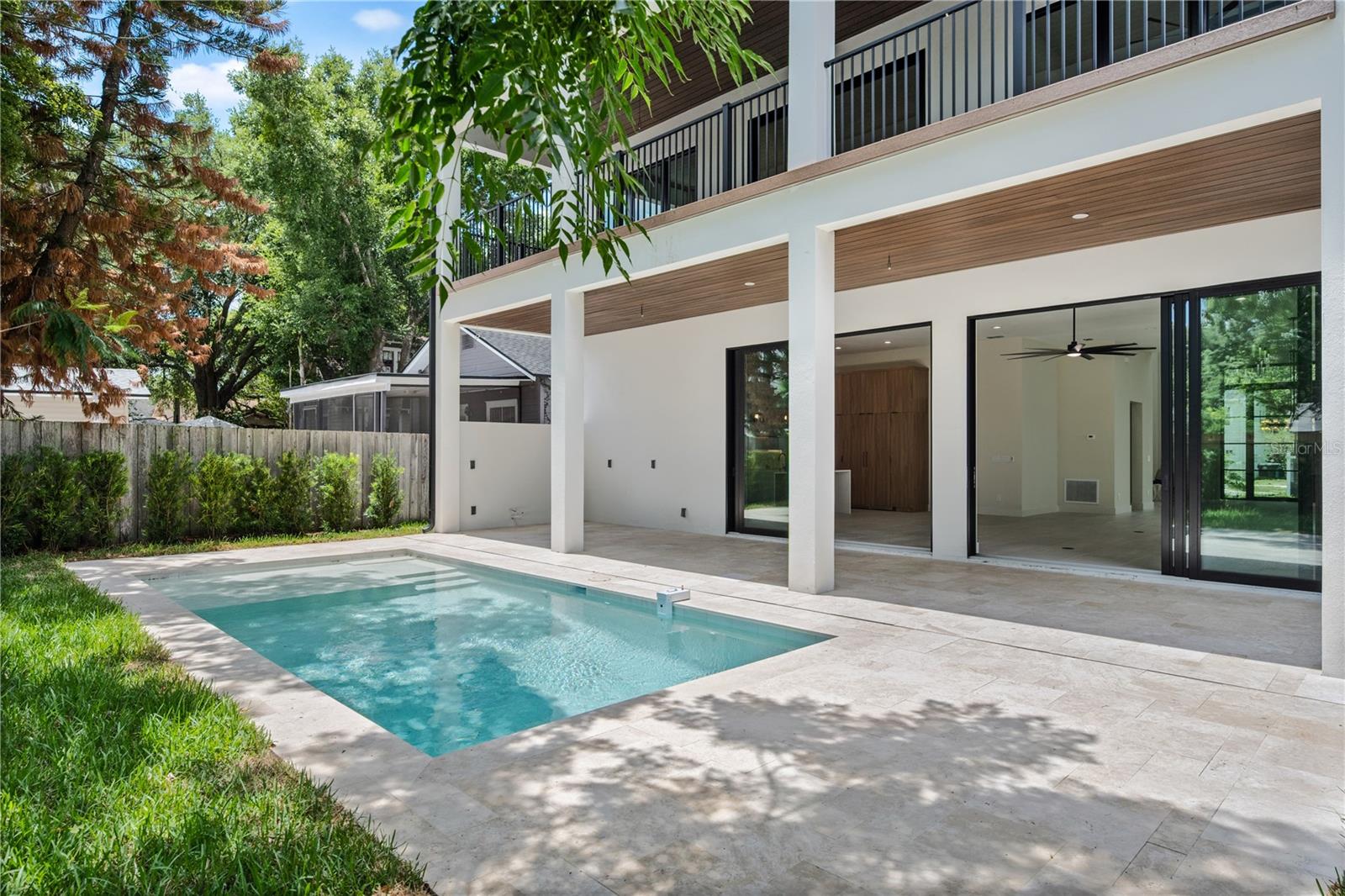 737 N SUMMERLIN AVE, ORLANDO, FL, 32803