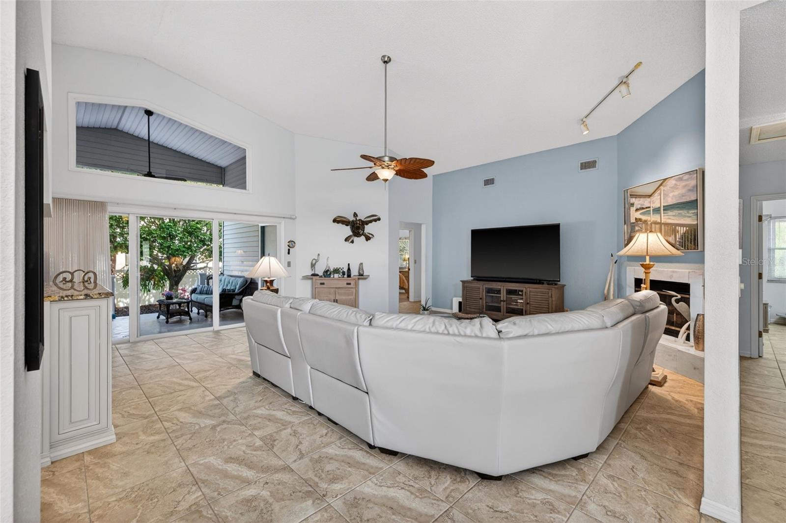 615 MONTE CRISTO BLVD, ST PETERSBURG, FL, 33715