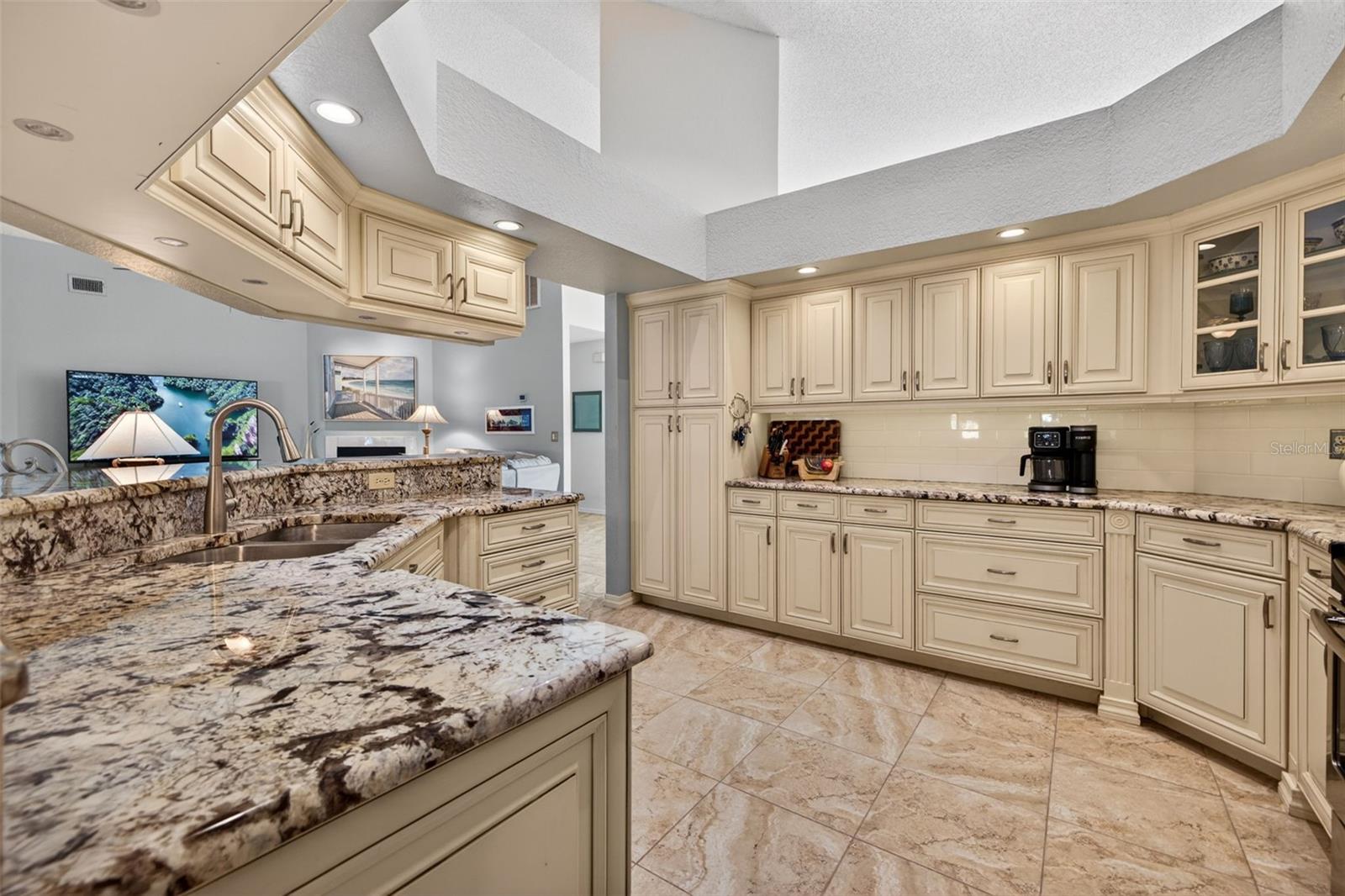 615 MONTE CRISTO BLVD, ST PETERSBURG, FL, 33715