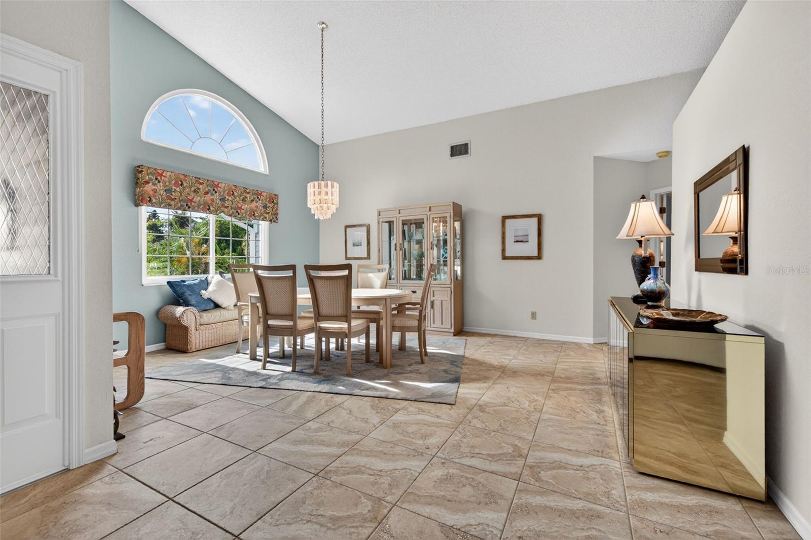 615 MONTE CRISTO BLVD, ST PETERSBURG, FL, 33715