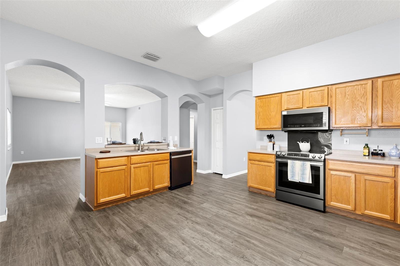 1758 OAK POND CT, OLDSMAR, FL, 34677