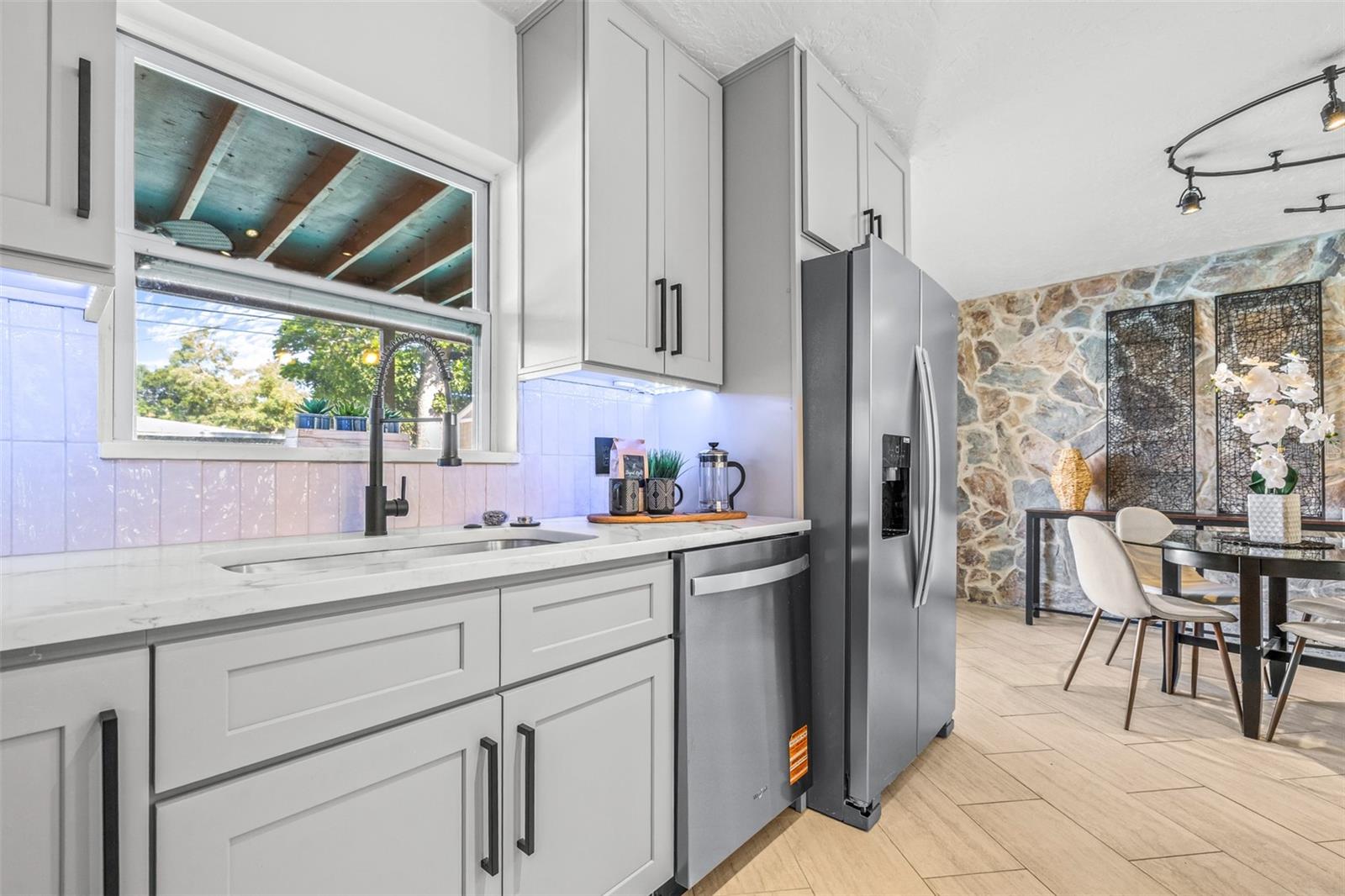 942 DUMONT DR, DUNEDIN, FL, 34698