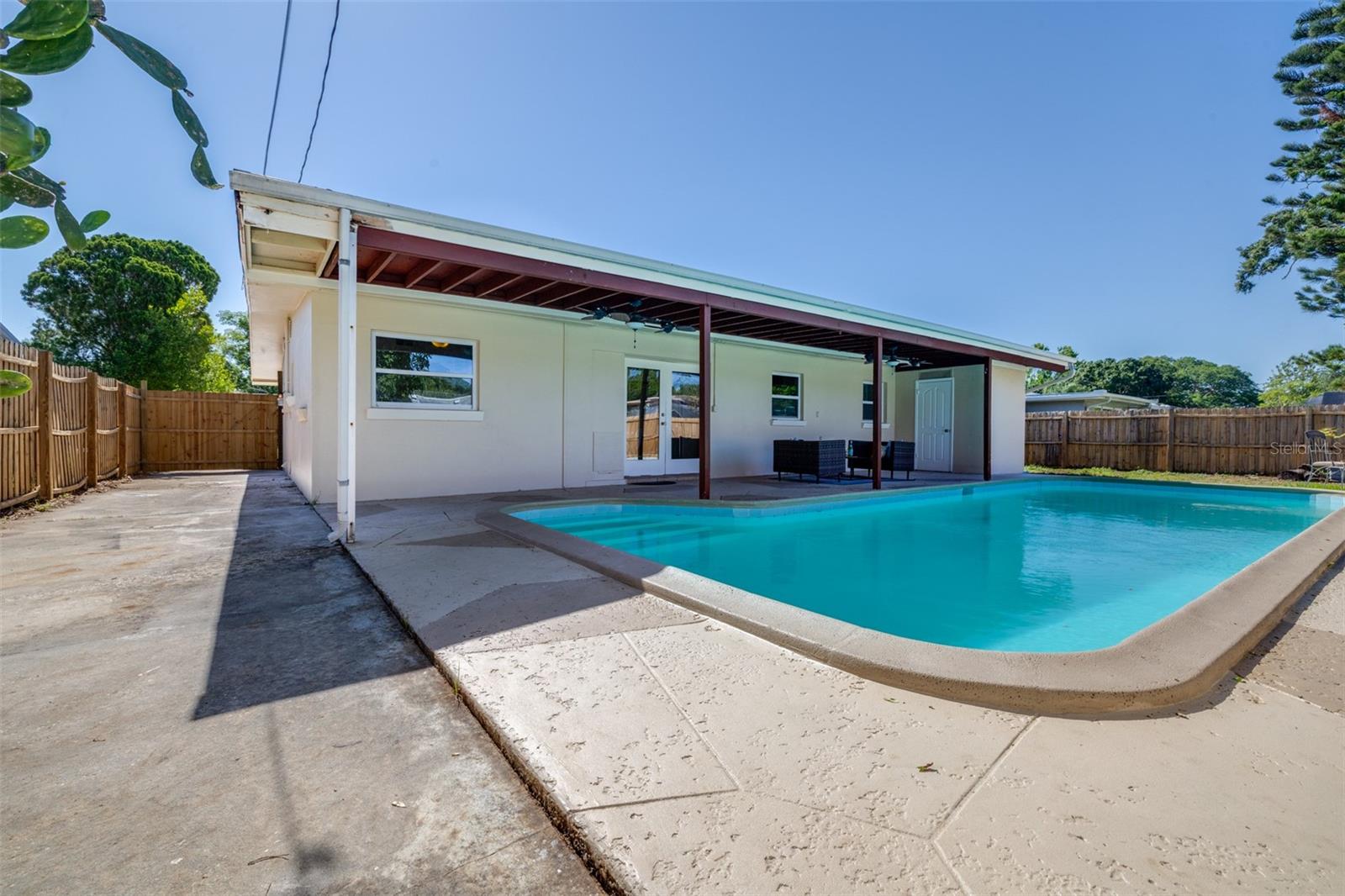 942 DUMONT DR, DUNEDIN, FL, 34698
