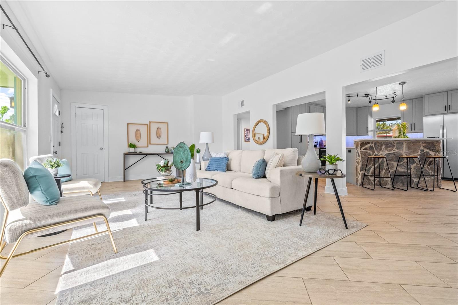 942 DUMONT DR, DUNEDIN, FL, 34698
