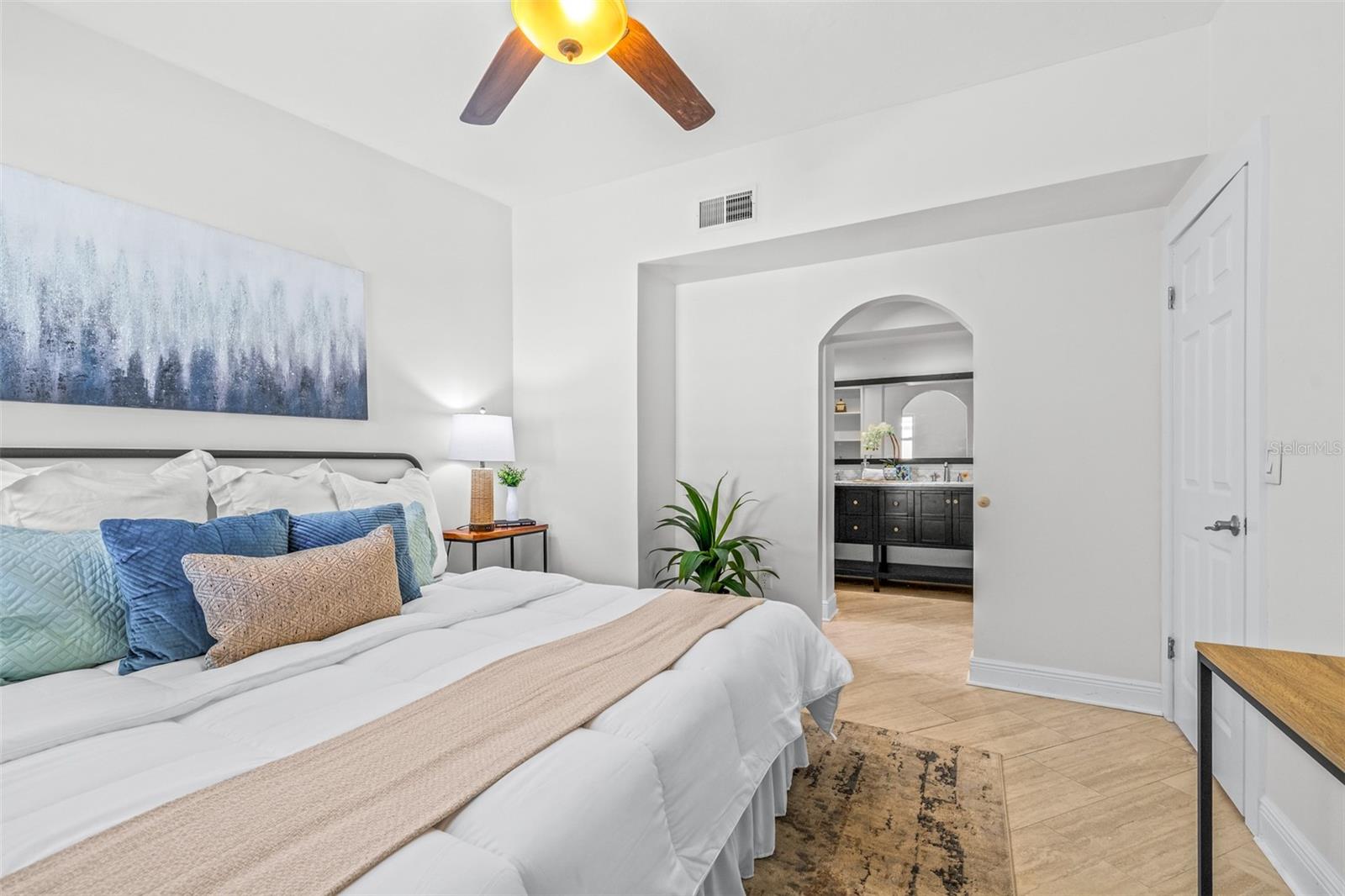 942 DUMONT DR, DUNEDIN, FL, 34698