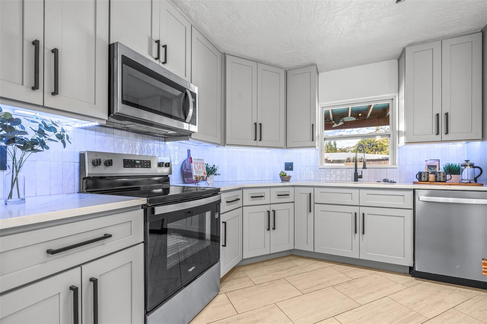 942 DUMONT DR, DUNEDIN, FL, 34698
