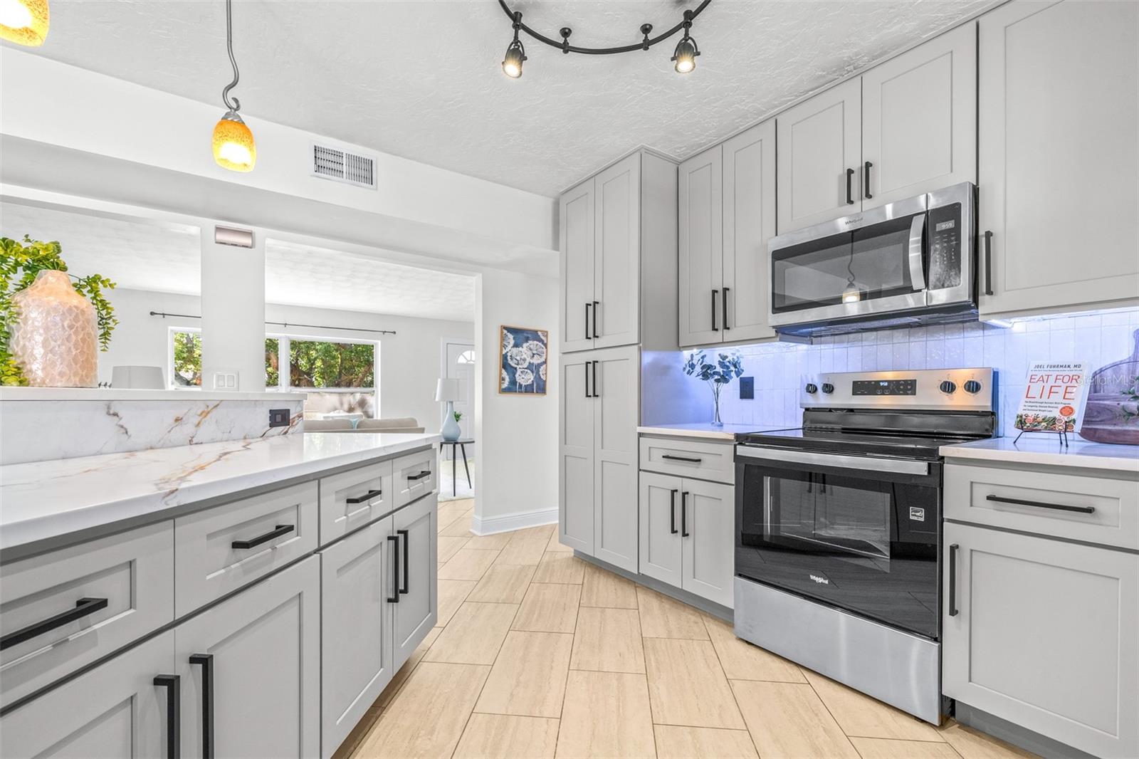 942 DUMONT DR, DUNEDIN, FL, 34698