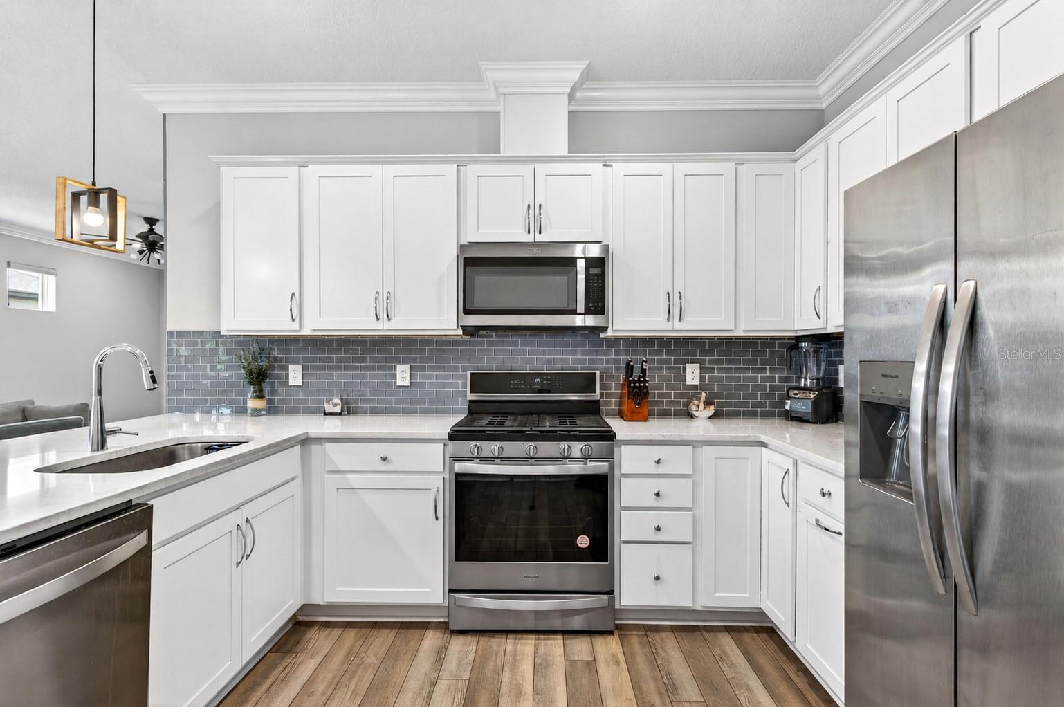 6427 MOORING LINE CIR, APOLLO BEACH, FL, 33572