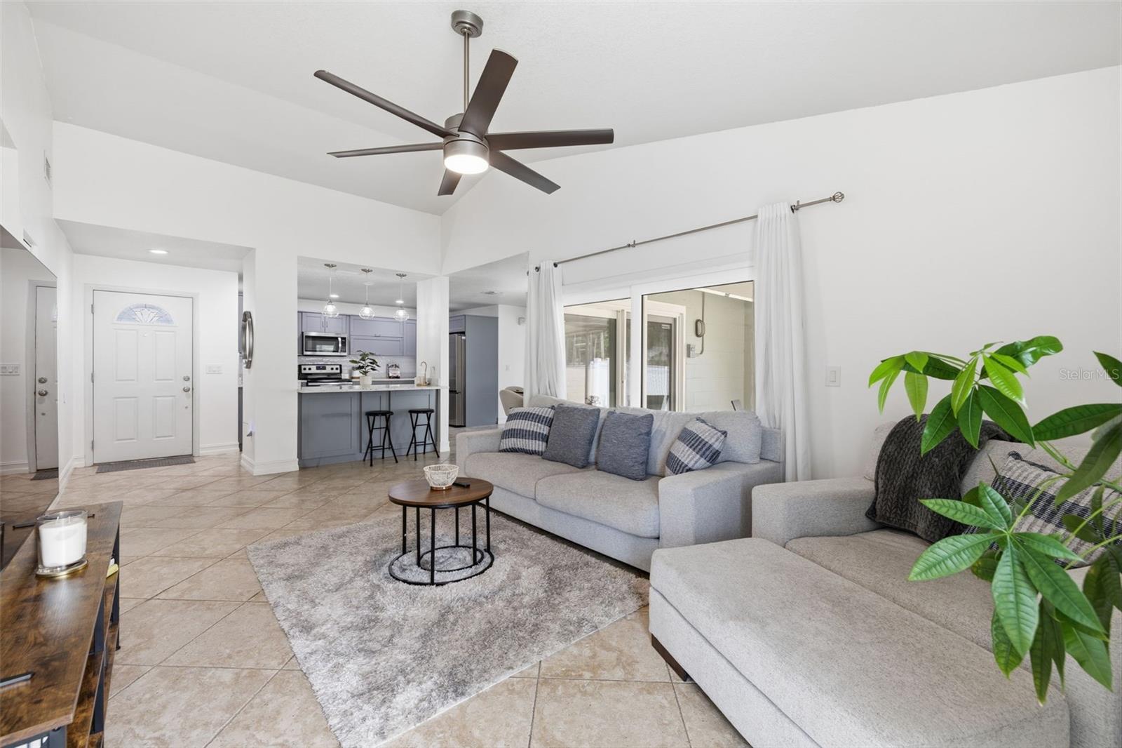 10315 CHADBOURNE DR, TAMPA, FL, 33624