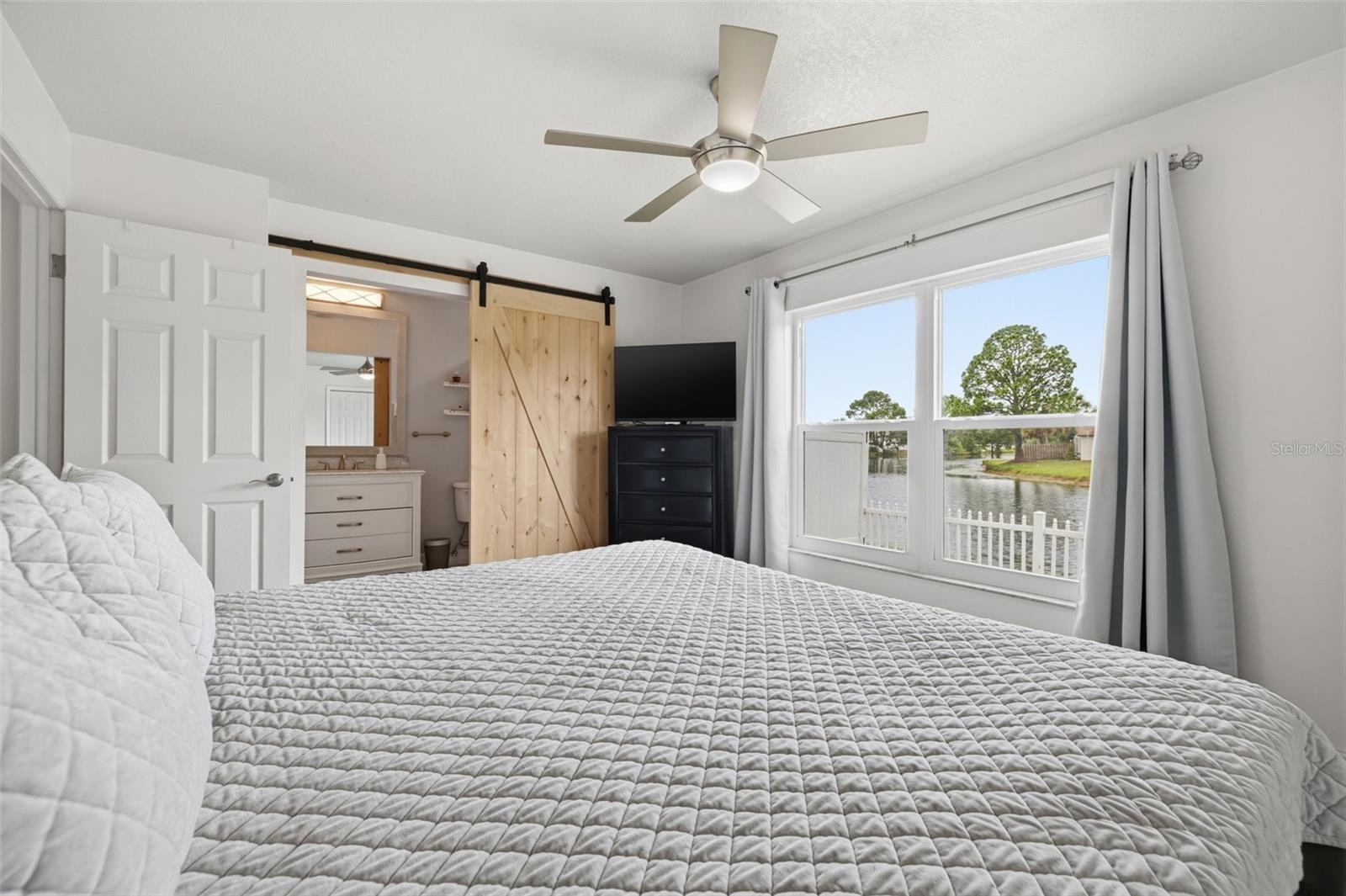 10315 CHADBOURNE DR, TAMPA, FL, 33624
