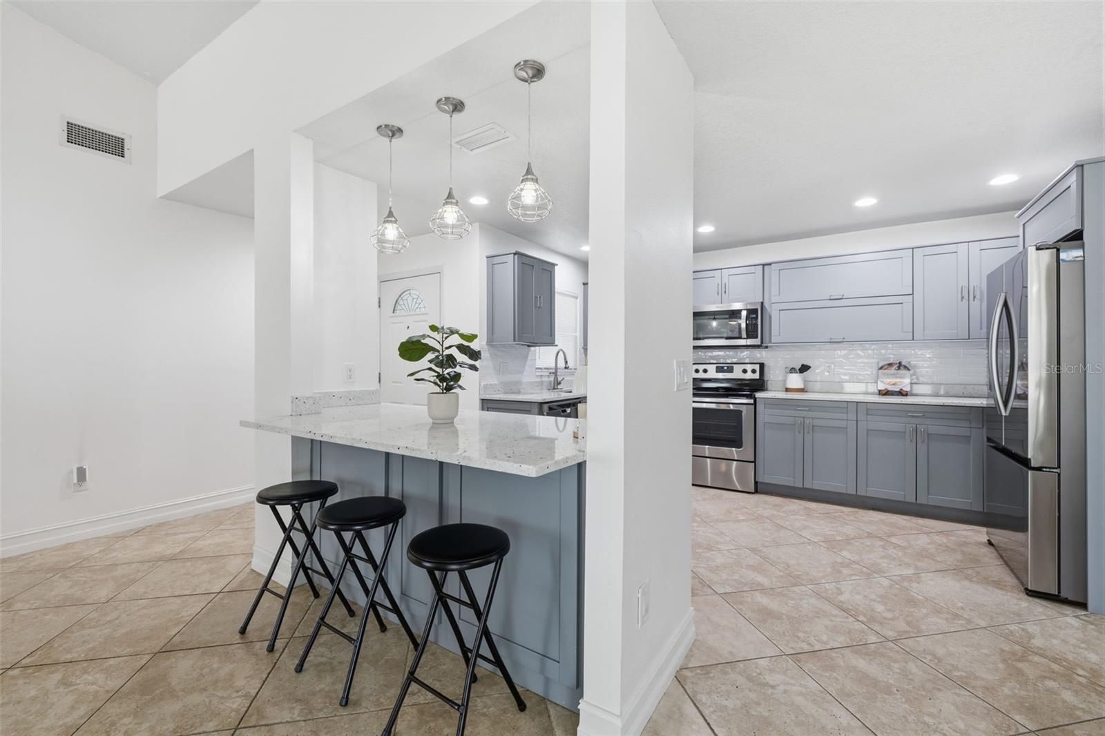 10315 CHADBOURNE DR, TAMPA, FL, 33624