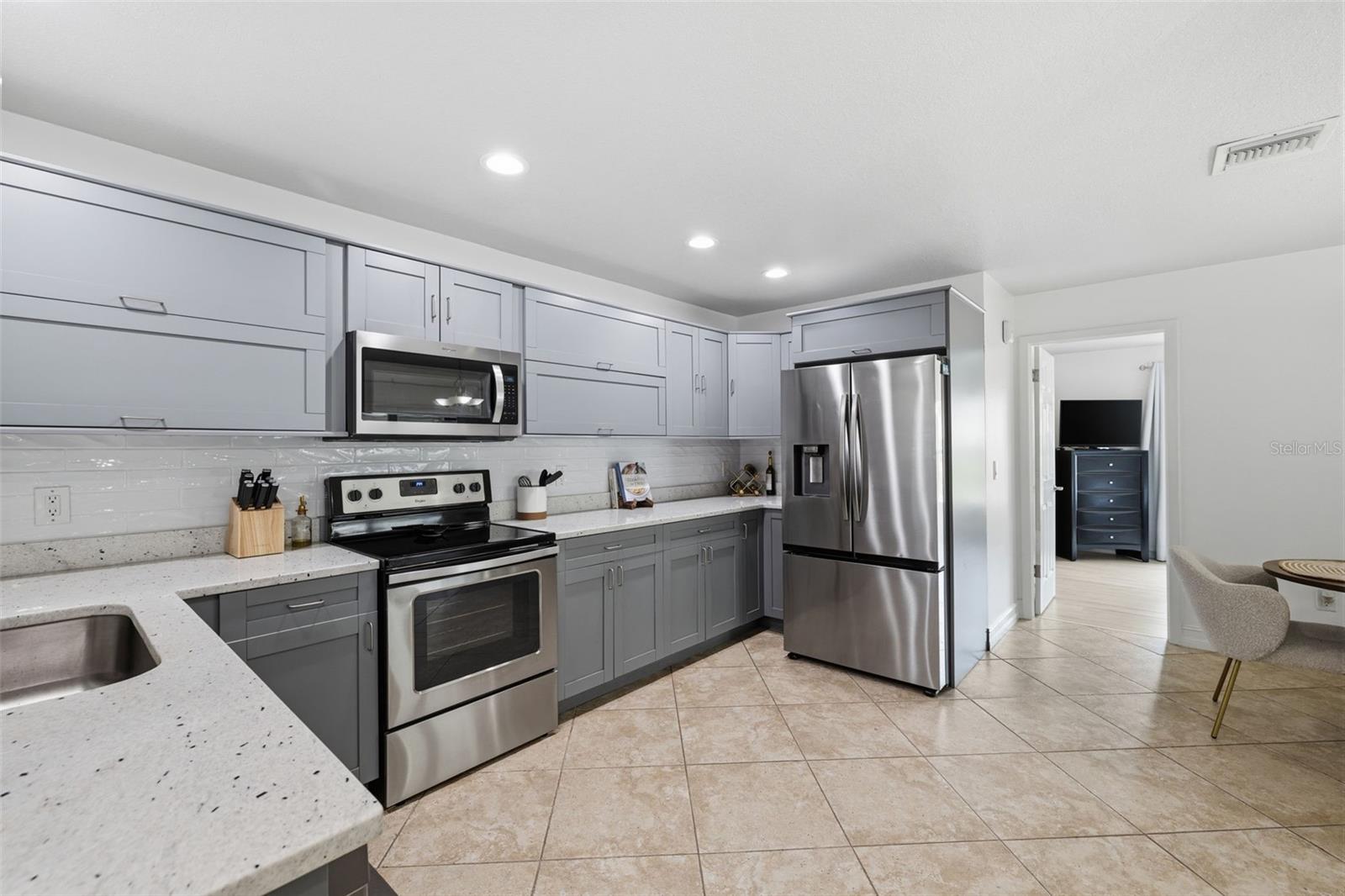 10315 CHADBOURNE DR, TAMPA, FL, 33624