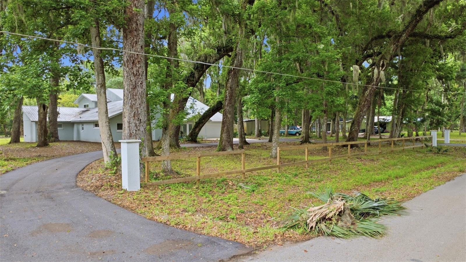 555 WILDWOOD DR, NEW SMYRNA BEACH, FL, 32168