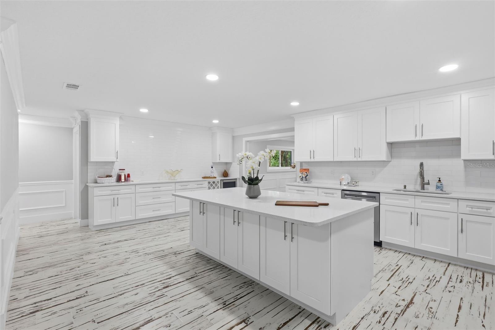 555 WILDWOOD DR, NEW SMYRNA BEACH, FL, 32168