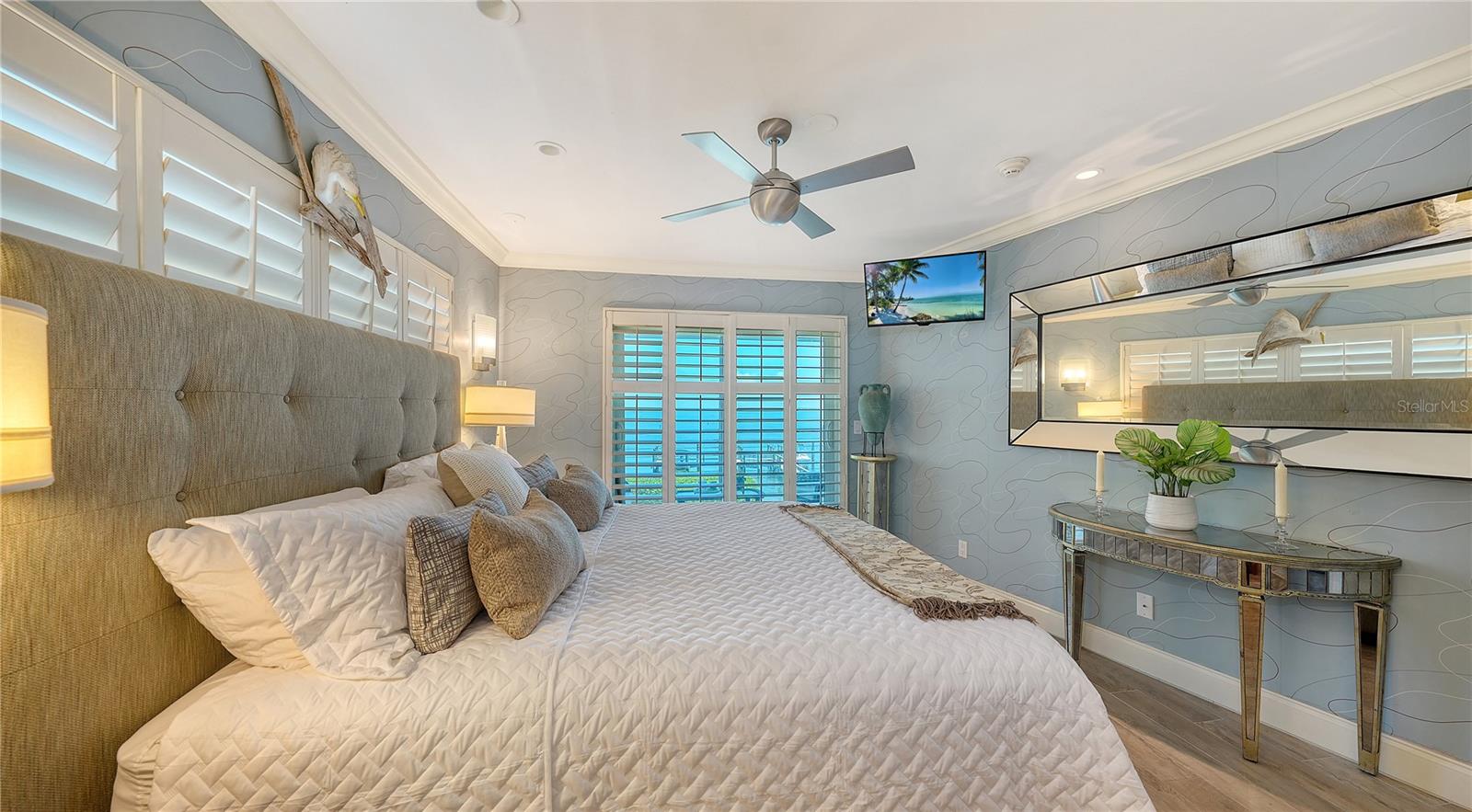 5320 GULF OF MEXICO DR #101, LONGBOAT KEY, FL, 34228