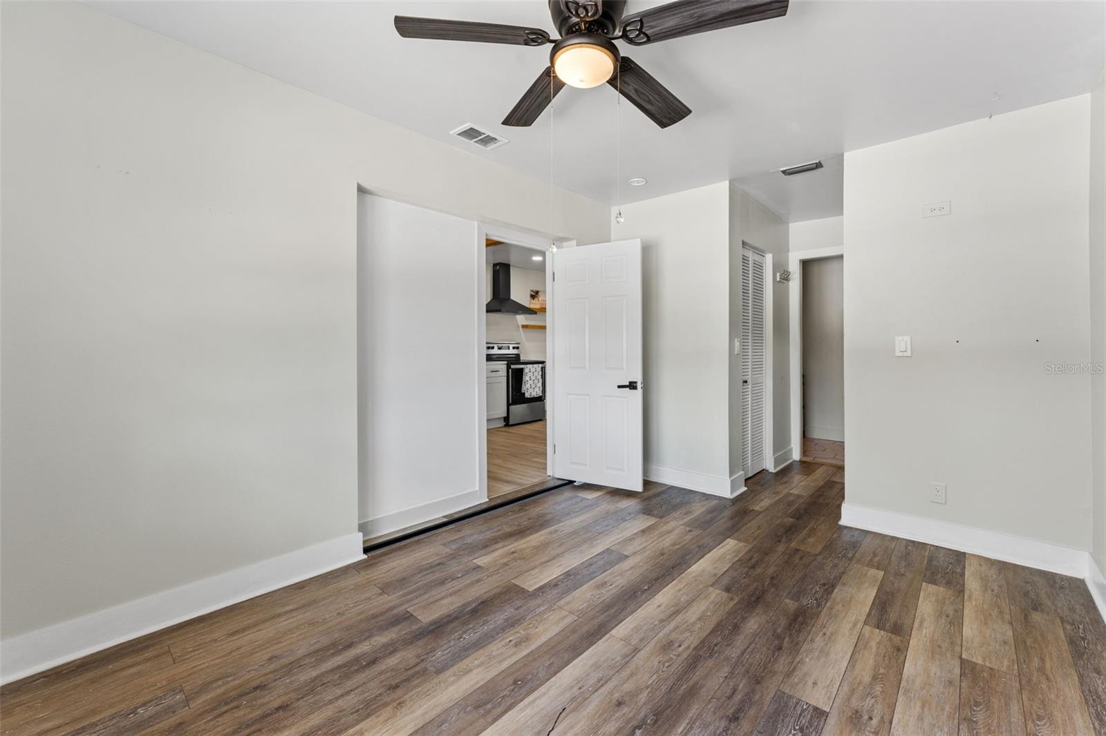 7060 79TH AVE N, PINELLAS PARK, FL, 33781