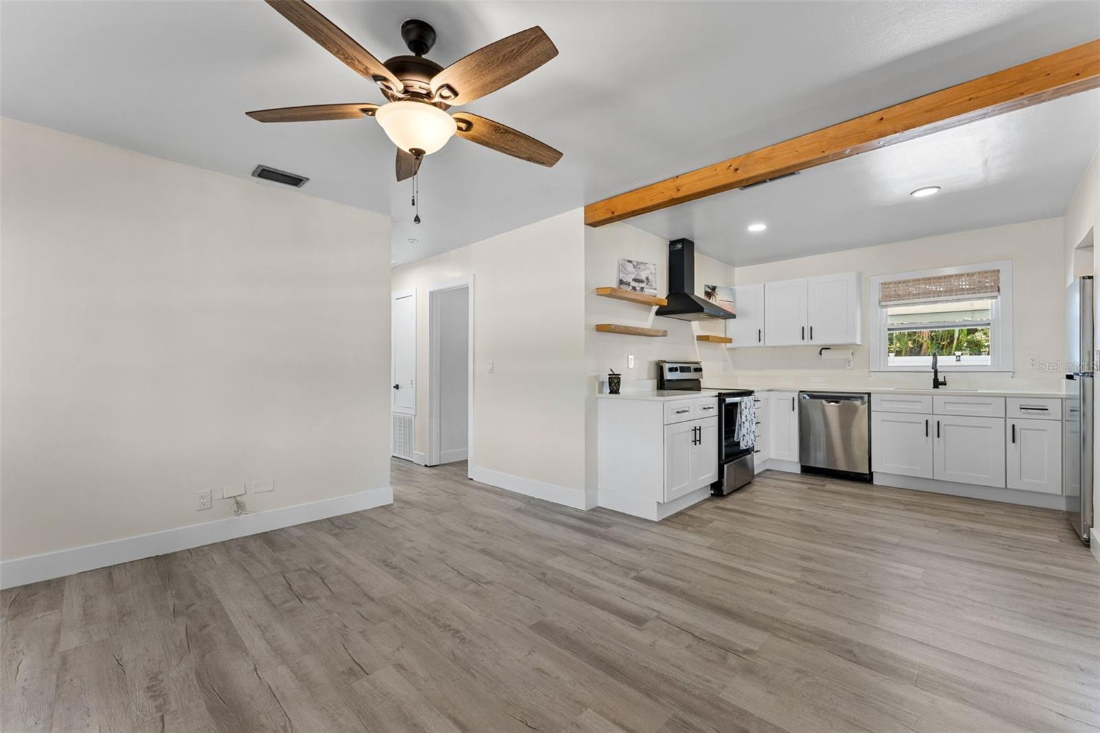 7060 79TH AVE N, PINELLAS PARK, FL, 33781