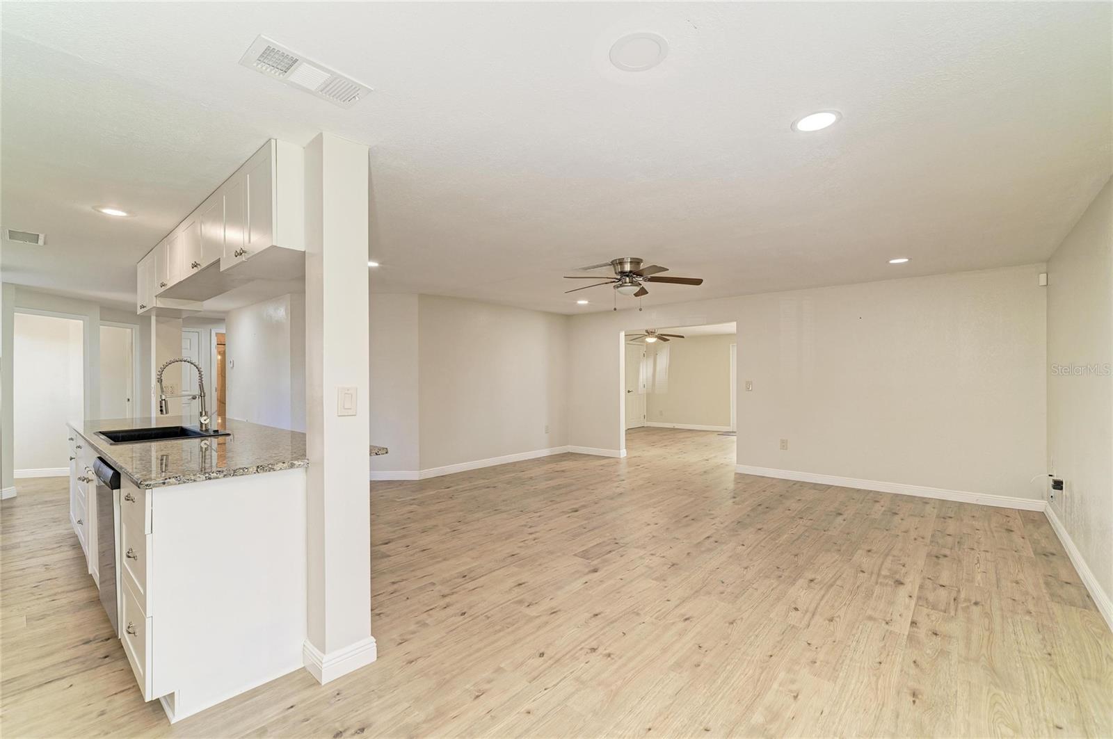6705 35TH AVE W, BRADENTON, FL, 34209