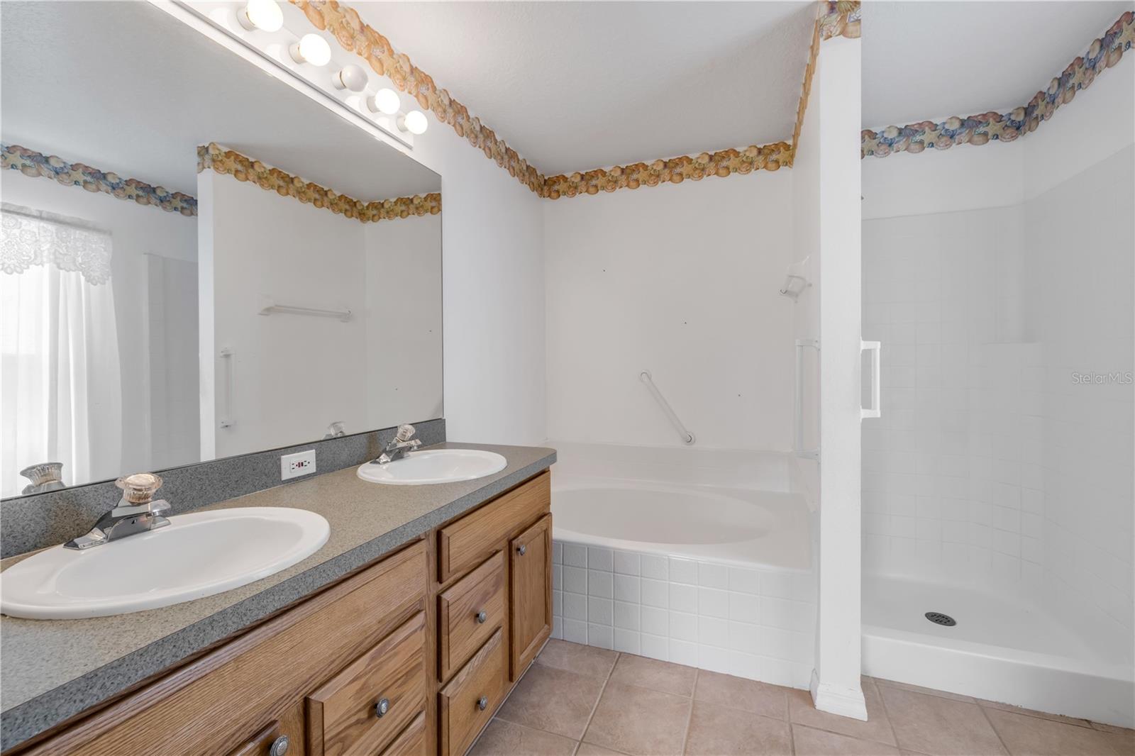 2226 JUNIPER DR, EDGEWATER, FL, 32141