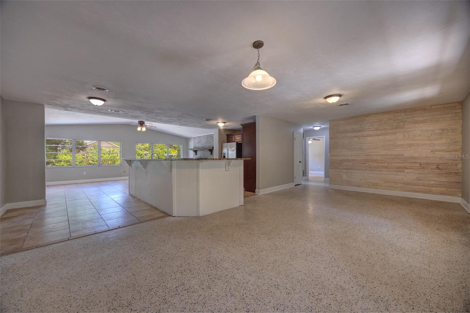 321 HUNTINGTON DR, DELAND, FL, 32724