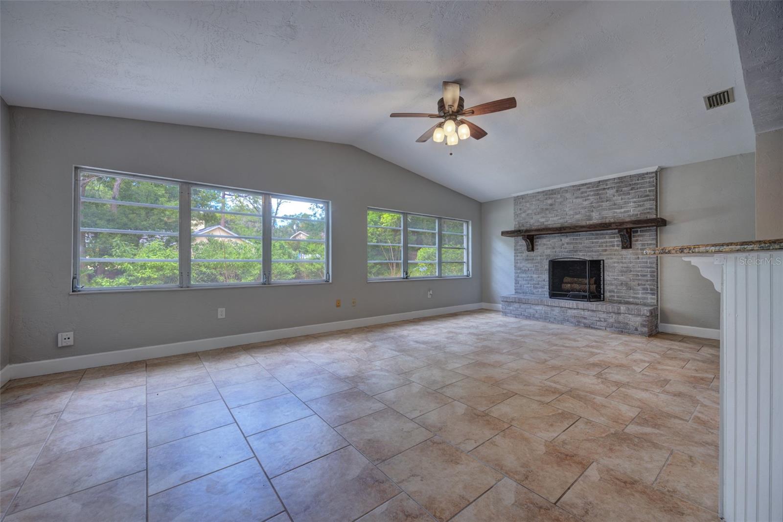 321 HUNTINGTON DR, DELAND, FL, 32724