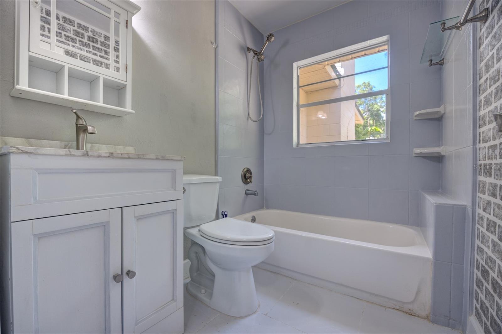 321 HUNTINGTON DR, DELAND, FL, 32724