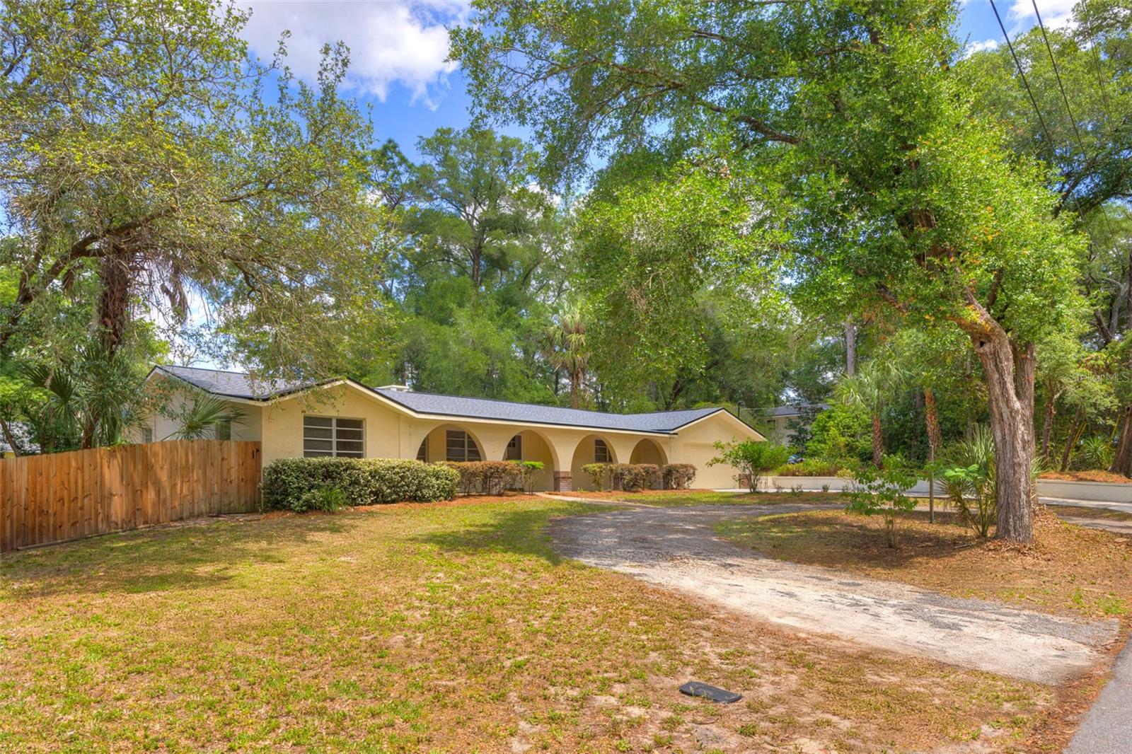 321 HUNTINGTON DR, DELAND, FL, 32724