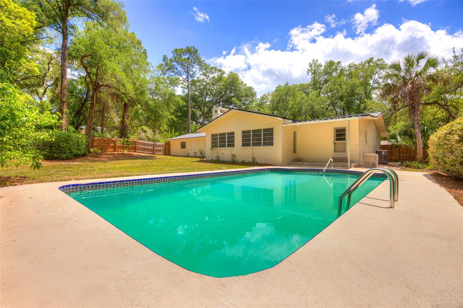 321 HUNTINGTON DR, DELAND, FL, 32724