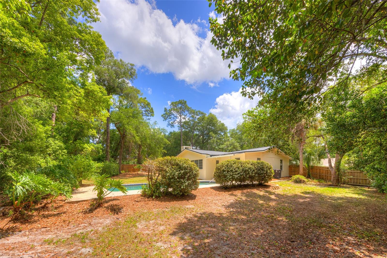 321 HUNTINGTON DR, DELAND, FL, 32724
