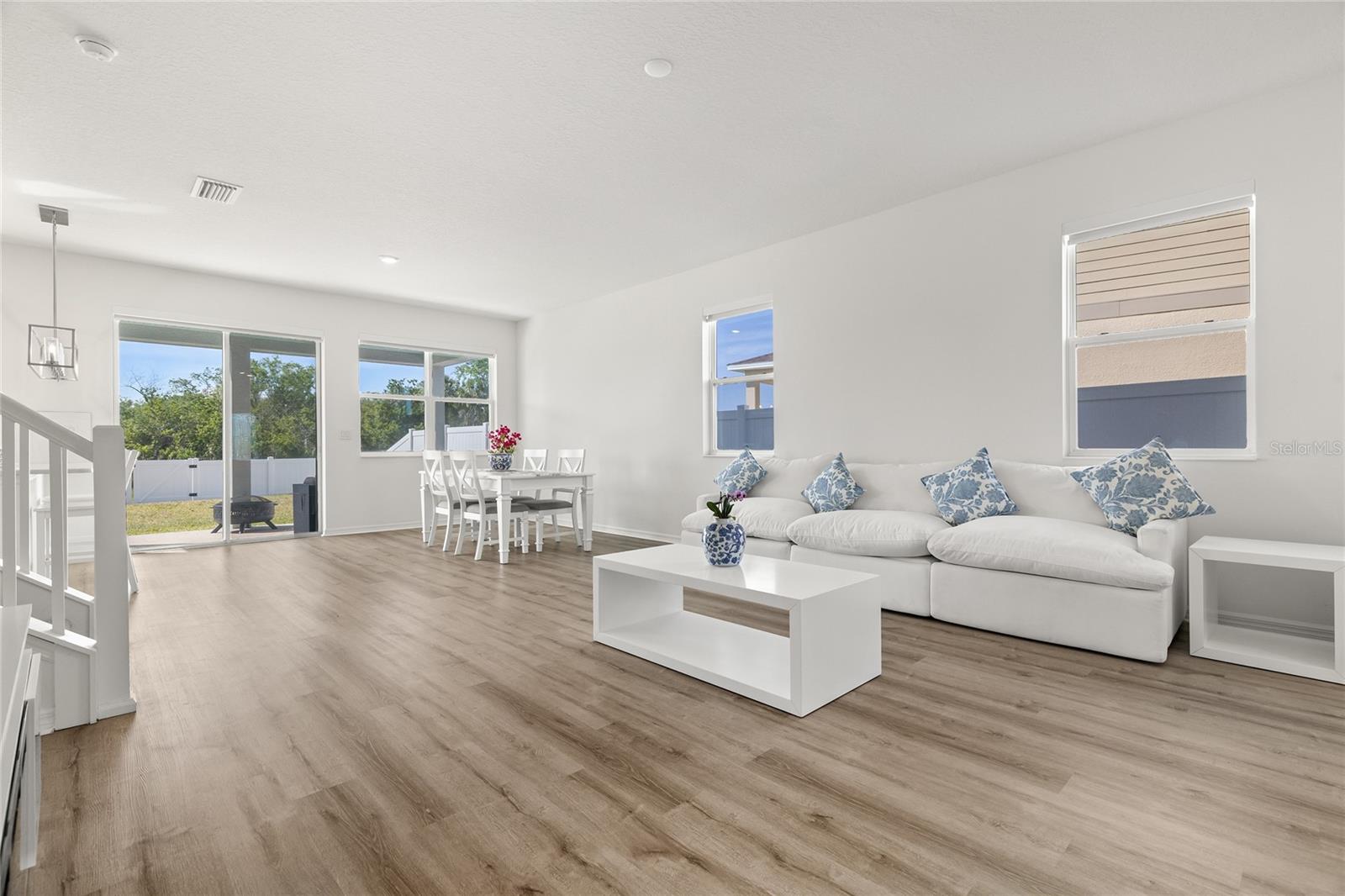 9104 SANDY BLUFFS CIR, PARRISH, FL, 34219